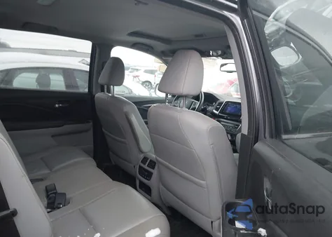 2018 Honda Pilot Ex-L z USA, uszkodzony, nr VIN 5FNYF6H53JB072477